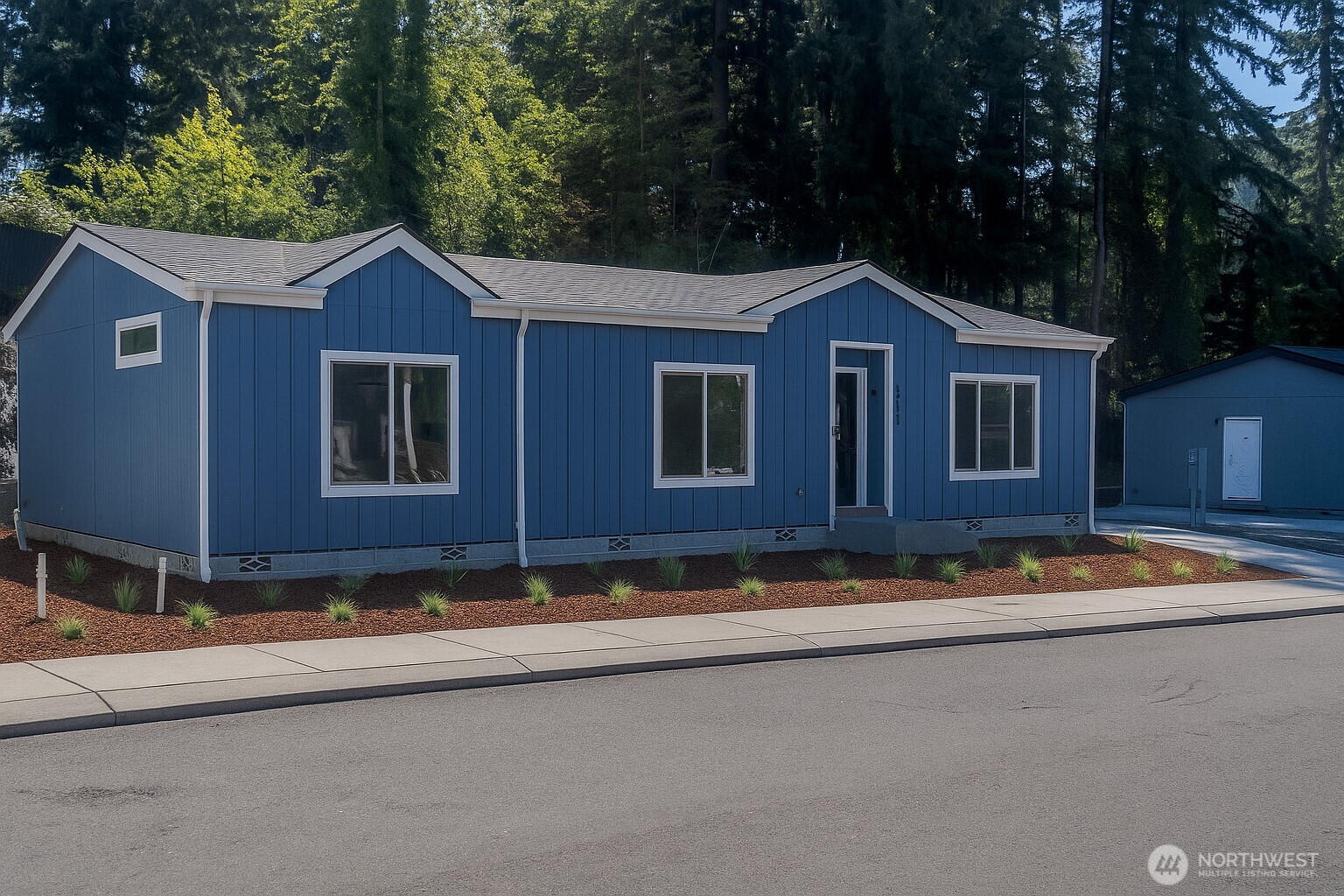 Crystal Mountain MHC Lot 20 home
